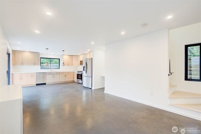 4606 NE 47th Street, Seattle, WA 98105