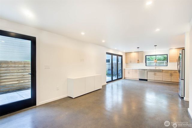 4606 NE 47th Street, Seattle, WA 98105