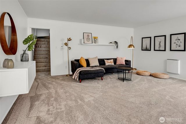 4606 NE 47th Street, Seattle, WA 98105