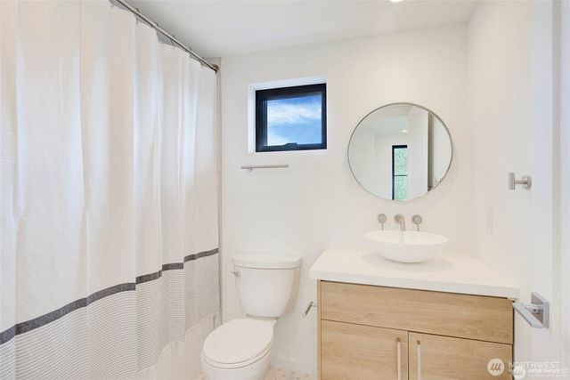 4606 NE 47th Street, Seattle, WA 98105