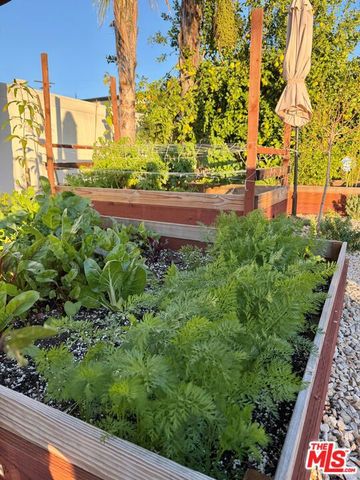 7748 Ethel Avenue, North Hollywood (los Angeles), CA 91605