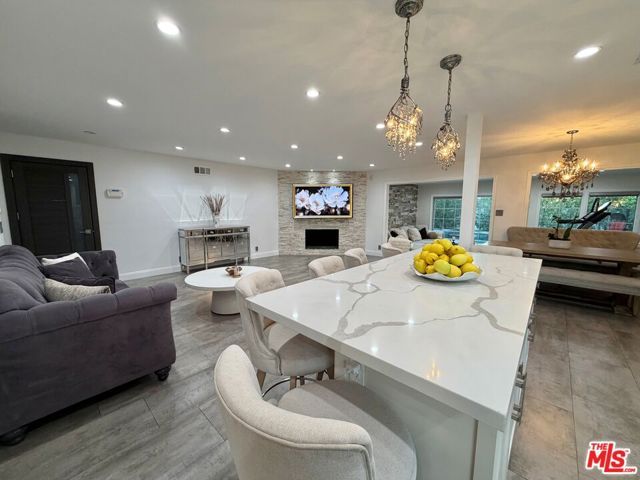 7748 Ethel Avenue, North Hollywood (los Angeles), CA 91605