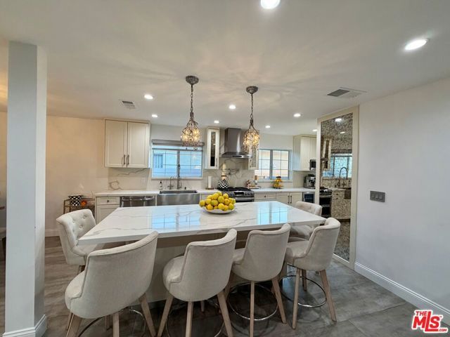 7748 Ethel Avenue, North Hollywood (los Angeles), CA 91605