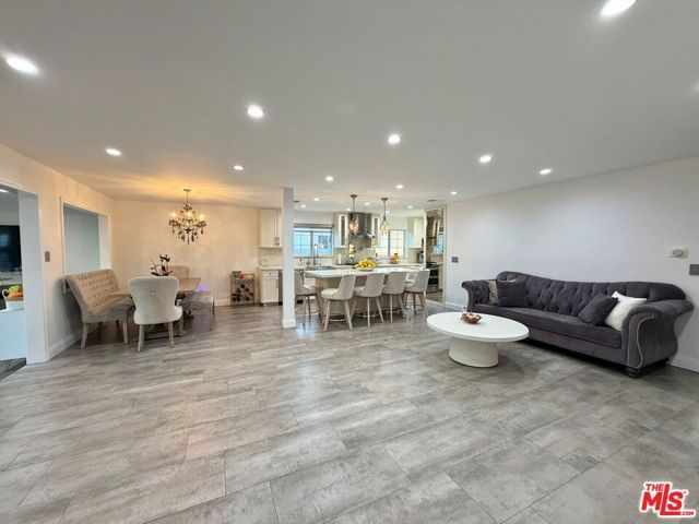 7748 Ethel Avenue, North Hollywood (los Angeles), CA 91605