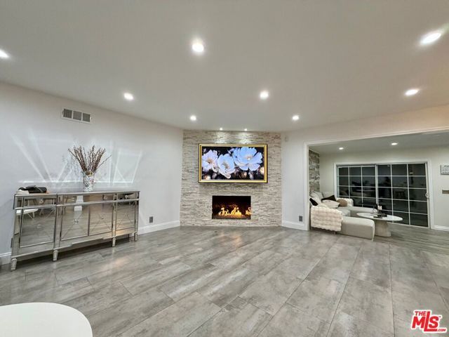 7748 Ethel Avenue, North Hollywood (los Angeles), CA 91605