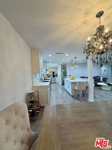 7748 Ethel Avenue, North Hollywood (los Angeles), CA 91605