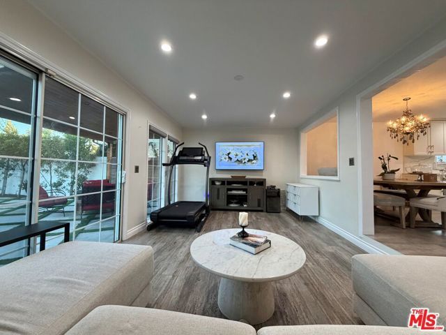 7748 Ethel Avenue, North Hollywood (los Angeles), CA 91605