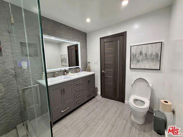 7748 Ethel Avenue, North Hollywood (los Angeles), CA 91605