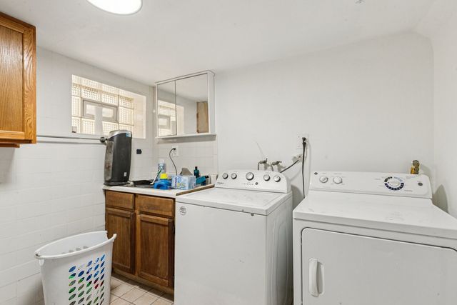 2115 Emerson Street, Evanston, IL 60201