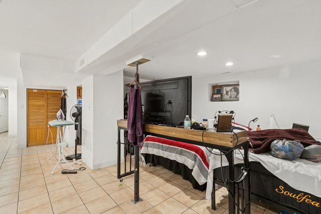 2115 Emerson Street, Evanston, IL 60201