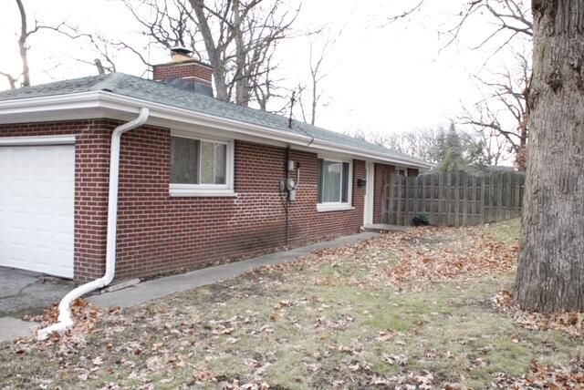805 W North Street, Crown Point, IN 46307