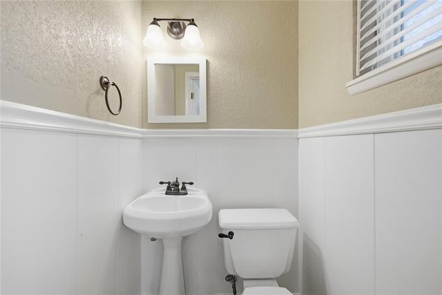 2417 NW 55th Terrace, Oklahoma City, OK 73112