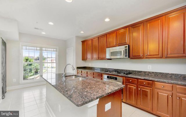 2337 BROOKMOOR LN, Woodbridge, VA 22191