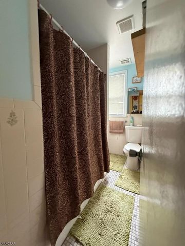 1028 Sheridan Ave 4, Elizabeth City, NJ 07208