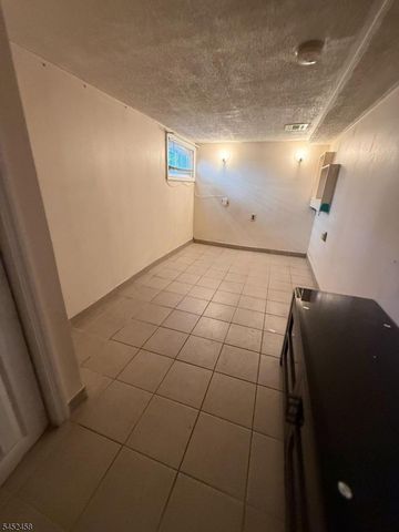 1028 Sheridan Ave 4, Elizabeth City, NJ 07208