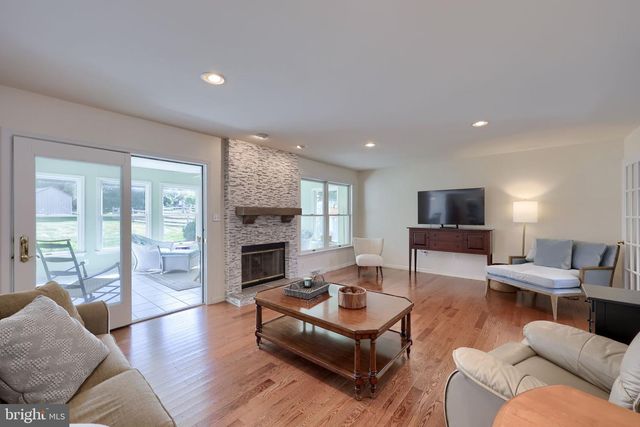 1015 MARTIN AVE, Ephrata, PA 17522