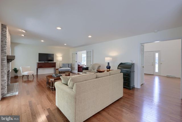 1015 MARTIN AVE, Ephrata, PA 17522
