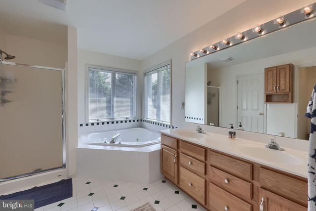 1015 MARTIN AVE, Ephrata, PA 17522