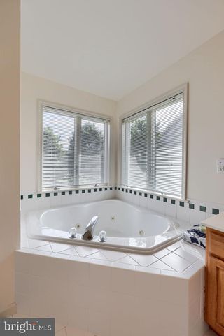 1015 MARTIN AVE, Ephrata, PA 17522