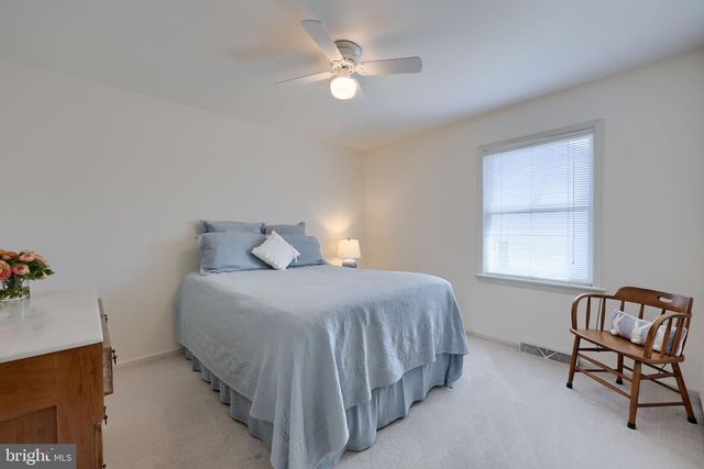 1015 MARTIN AVE, Ephrata, PA 17522