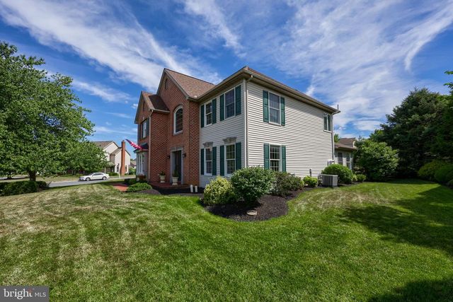 1015 MARTIN AVE, Ephrata, PA 17522