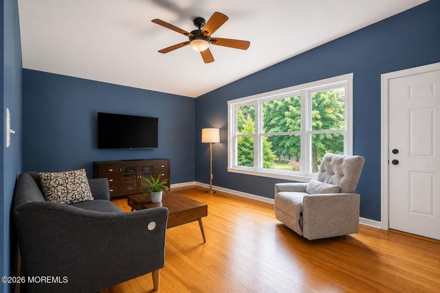 184 Parkview Terrace, Lincroft, NJ 07738