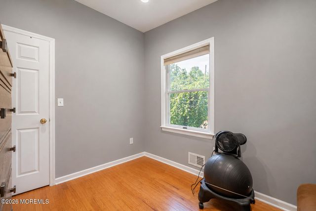184 Parkview Terrace, Lincroft, NJ 07738