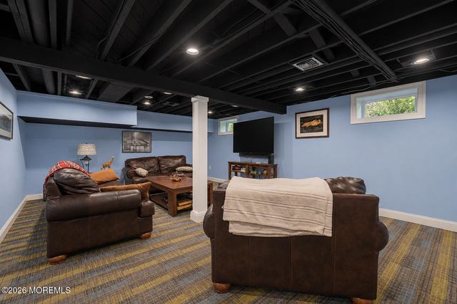184 Parkview Terrace, Lincroft, NJ 07738