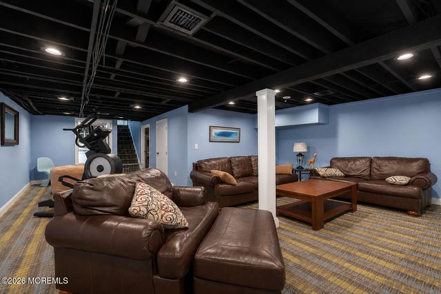 184 Parkview Terrace, Lincroft, NJ 07738