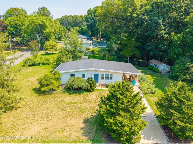 184 Parkview Terrace, Lincroft, NJ 07738