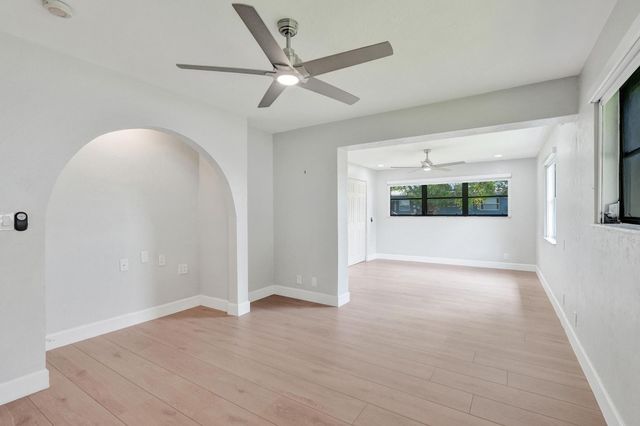 1054 Wyoming Avenue, Fort Lauderdale, FL 33312