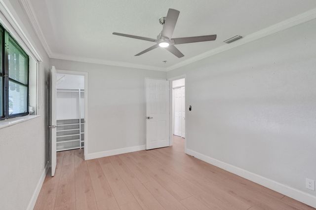 1054 Wyoming Avenue, Fort Lauderdale, FL 33312