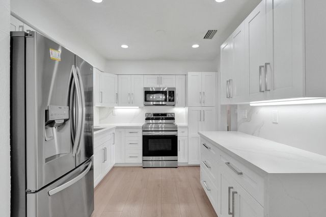 1054 Wyoming Avenue, Fort Lauderdale, FL 33312