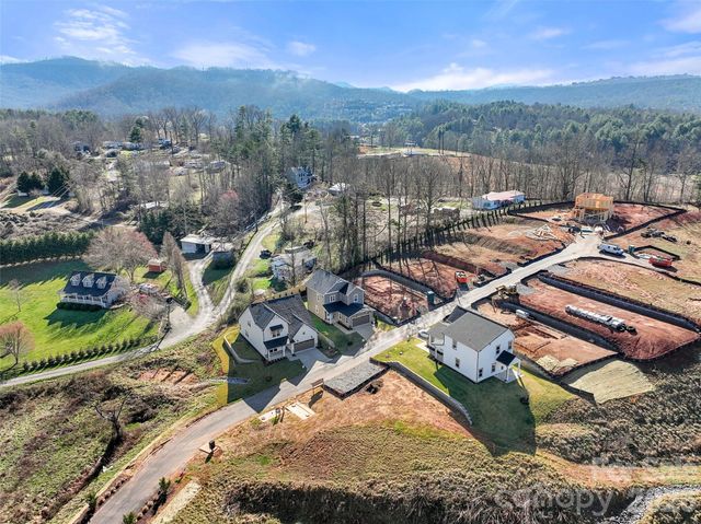 114 Chapel Crossing Lane 12, Weaverville, NC 28787