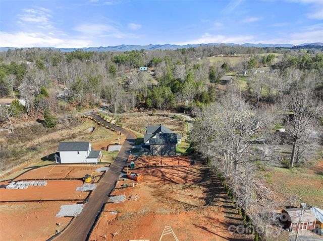 114 Chapel Crossing Lane 12, Weaverville, NC 28787
