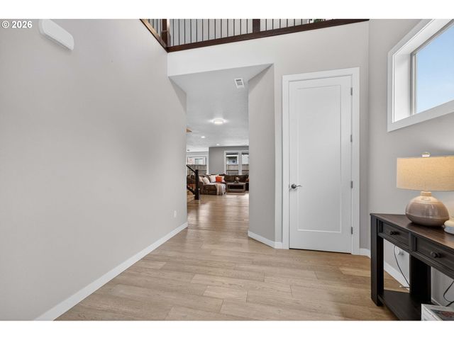 2005 Nw 118TH Way, Vancouver, WA 98685