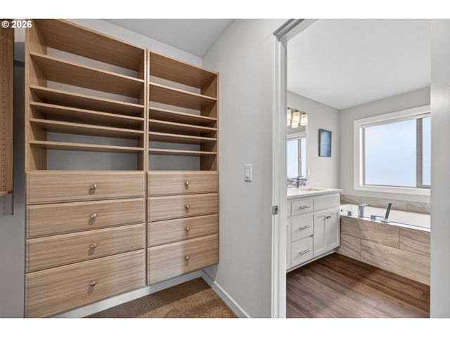 2005 Nw 118TH Way, Vancouver, WA 98685