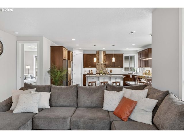 2005 Nw 118TH Way, Vancouver, WA 98685