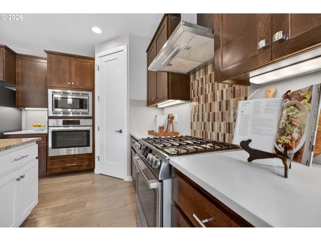 2005 Nw 118TH Way, Vancouver, WA 98685