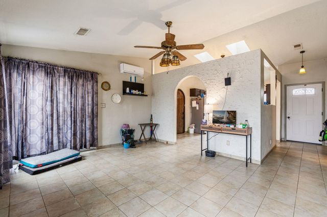 860 Amethyst Drive NE, Rio Rancho, NM 87124