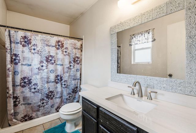 860 Amethyst Drive NE, Rio Rancho, NM 87124