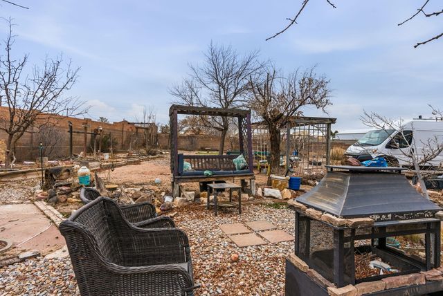 860 Amethyst Drive NE, Rio Rancho, NM 87124