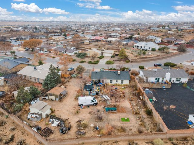 860 Amethyst Drive NE, Rio Rancho, NM 87124