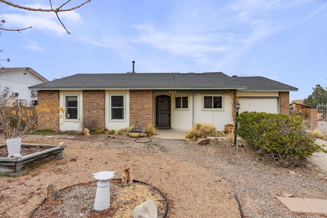 860 Amethyst Drive NE, Rio Rancho, NM 87124