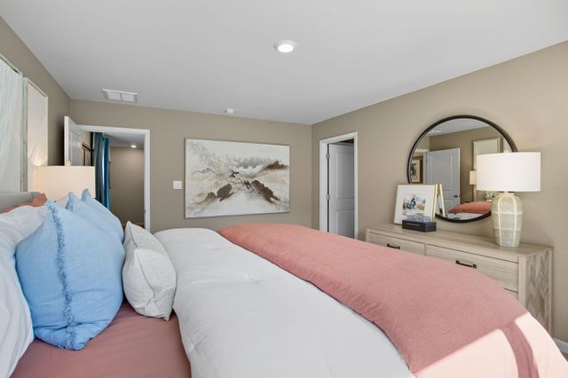 113 MEADOW RIDGE WAY, Staunton, VA 24401