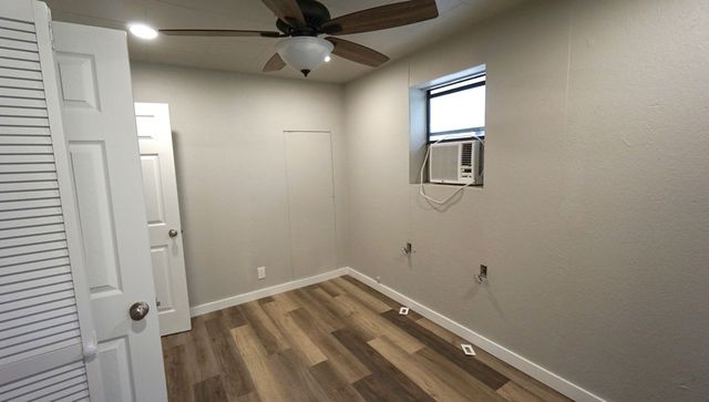 110 Fourth St, Ingram, TX 78025