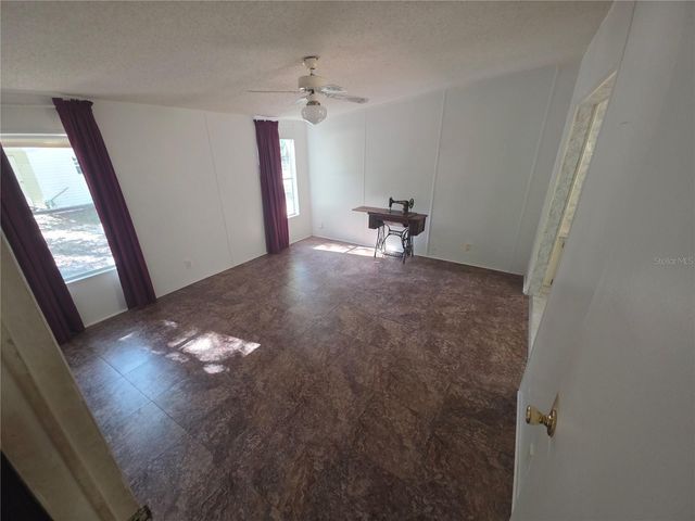 138948 NE 245TH STREET ROAD, Fort Mc Coy, FL 32134