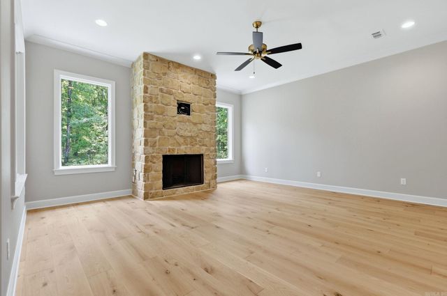 40 Orle Circle, Little Rock, AR 72223
