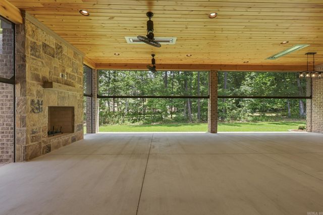 40 Orle Circle, Little Rock, AR 72223