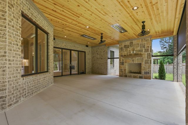 40 Orle Circle, Little Rock, AR 72223